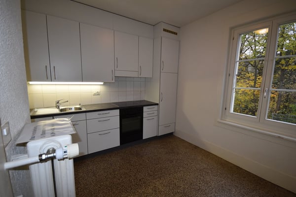 Charmante 2.5-Zimmer-Wohnung mit Balkon 4