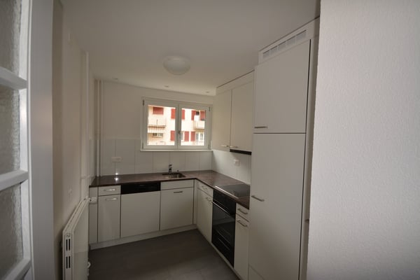 Charmante 2-Zimmer-Altbauwohnung mit Balkon an zentralster Lage in Bern 13