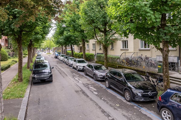 Charmante 5.5-Zimmer-Altbauwohnung mit Wintergarten und Mansardenzimmer 8
