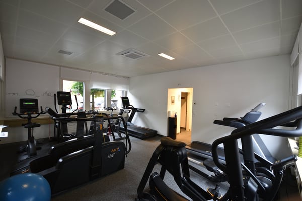 155m2, 290.-/m2/Jahr 28