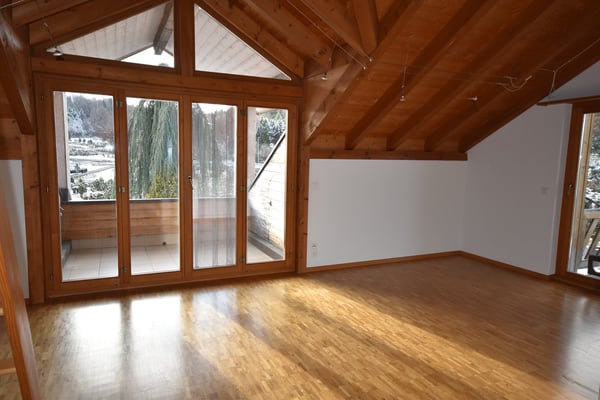 Charmante 4.5-Zimmer-Dachwohnung Heggidorn – Ruhige Lage mit herrlichem Ausblick 21