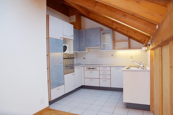 Charmante 4.5-Zimmer-Dachwohnung Heggidorn – Ruhige Lage mit herrlichem Ausblick 38