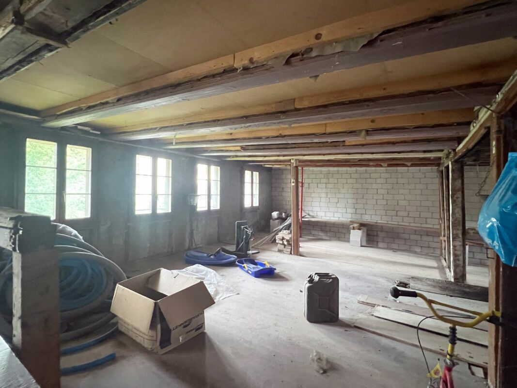 Bijou mit ausgebauter und fertiggestellter Wohnung