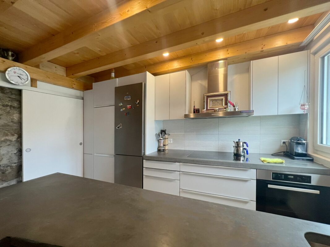 Bijou mit ausgebauter und fertiggestellter Wohnung