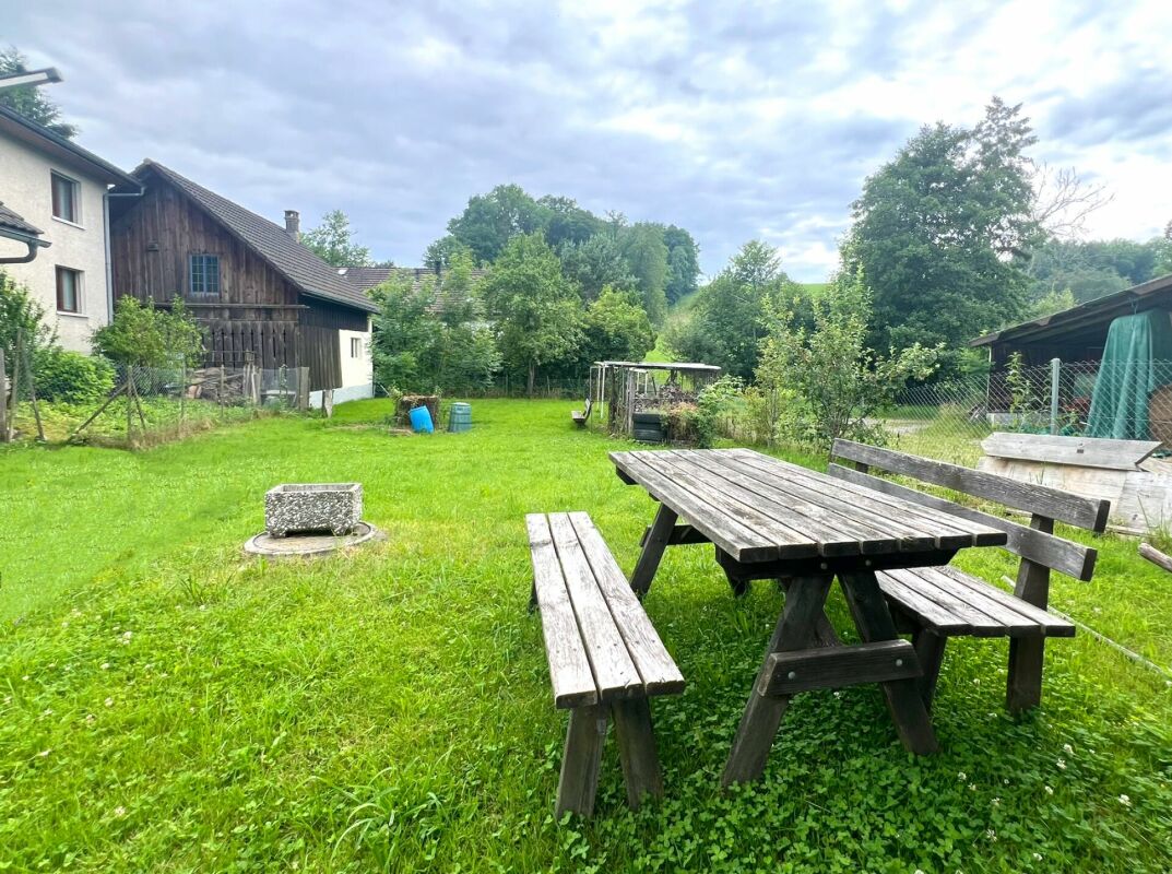 Bijou mit ausgebauter und fertiggestellter Wohnung
