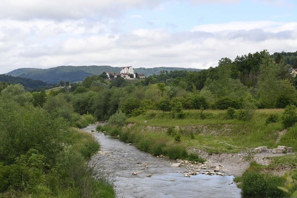zu vermieten exklusive 4.5 Zi-Mietwohnung mit Blick auf Schloss Wildegg 14