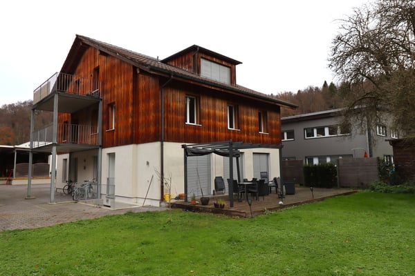 Moderne 4.5-Zi. Wohnung mit Blick ins G…
