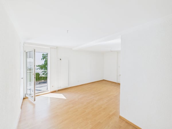 Helle 5.5-Zimmer-Wohnung mit Balkon an ruhiger Lage in St. Gallen 2
