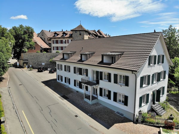 Moderne 2.5-Zimmer-Wohnung in Diessenho…