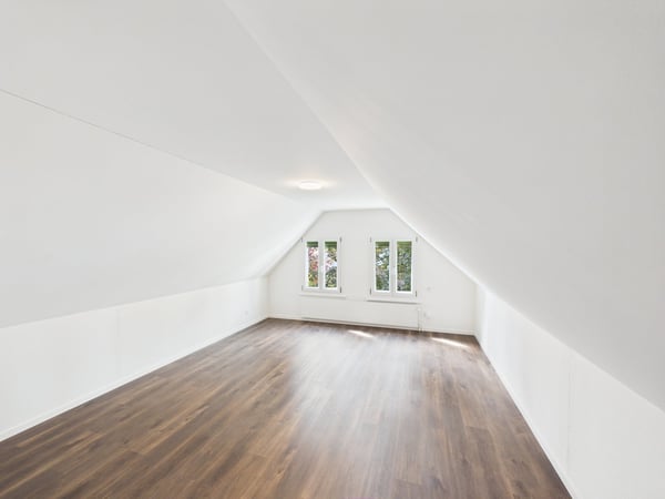 Charmante 3.5-Zimmer-Dachwohnung in Romanshorn – sofort verfügbar! 3