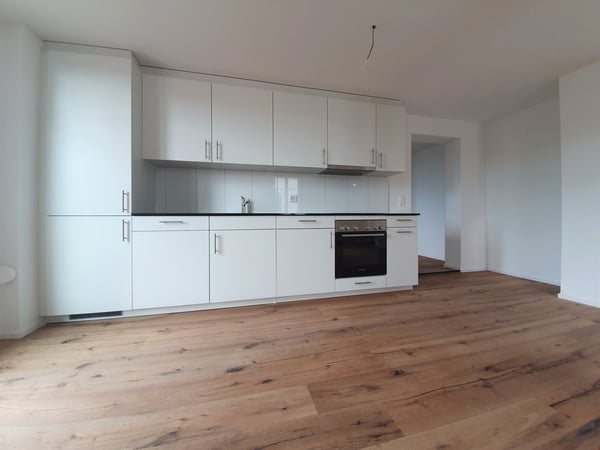 Ruhige 2.5-Zi. Dachwohnung 6