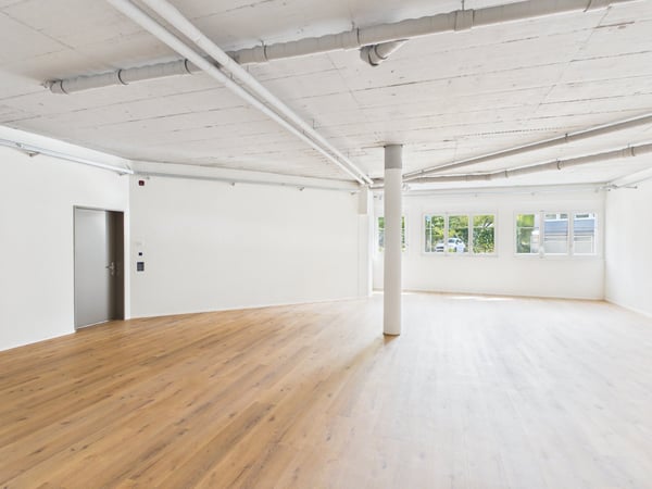 Erstvermietung nach Kernsanierung – Moderne Gewerbefläche mit 104 m² in Altstätten SG