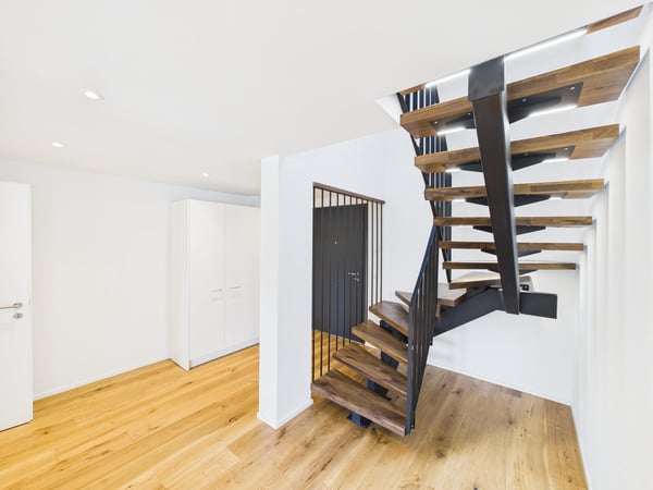 Totalsanierte 5.5-Zimmer Dachwohnung mit Balkon in Winterthur 2