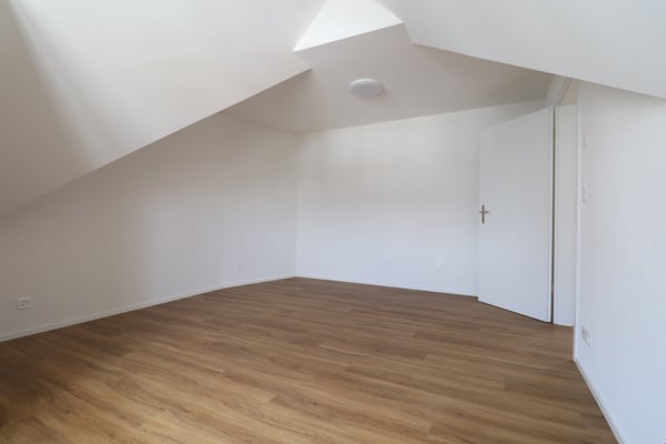Charmante 3.5-Zimmer-Dachwohnung mit Balkon in Matzingen 4