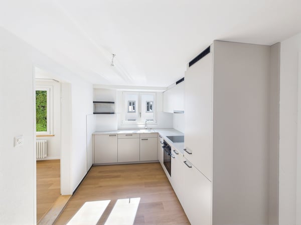 Renovierte 3.5-Zimmer-Altbauwohnung an der Sankt Jakob-Strasse 4