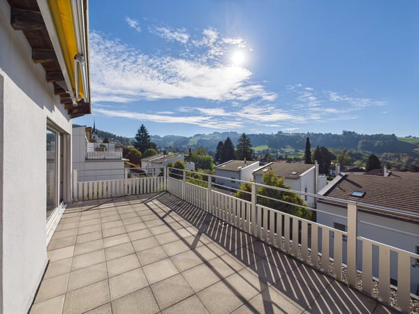 Renoviert 4.5-Zimmer-Maisonette-Wohnung in Eggersriet – 2 Terrassen! 11