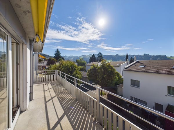 Renoviert 4.5-Zimmer-Maisonette-Wohnung in Eggersriet – 2 Terrassen! 9