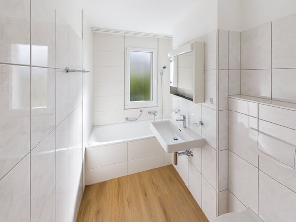 Renoviert 4.5-Zimmer-Maisonette-Wohnung in Eggersriet – 2 Terrassen! 4