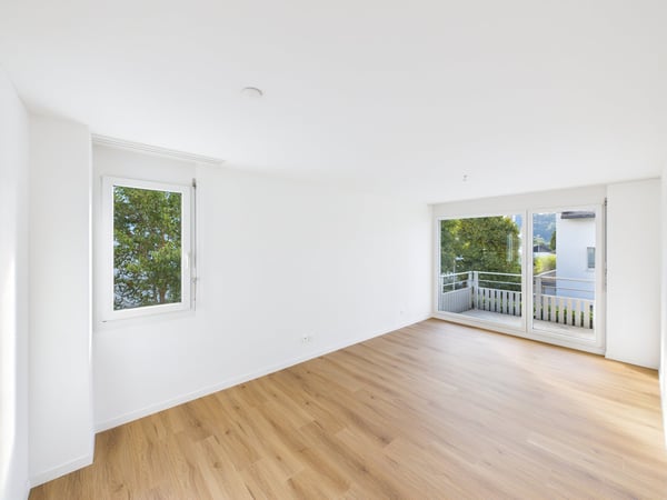 Renovierte 4.5-Zimmer-Wohnung mit Balkon und schöner Aussicht 3