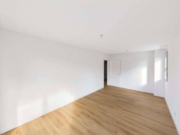 Renovierte 4.5-Zimmer-Wohnung mit Balkon und schöner Aussicht 4