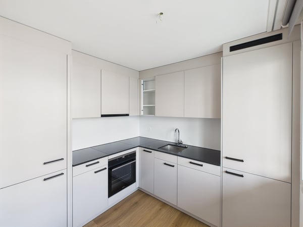 Renovierte 3.5-Zimmer-Wohnung mit Balkon und schöner Aussicht