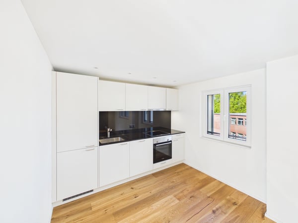 Totalsanierte 3.5-Zimmer Maisonettewohnung mit Balkon in Winterthur 2