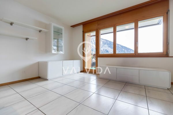 1-Zimmer-Eigentumswohnung mit Alpenpanorama, Tiefgaragenplatz und Keller 5