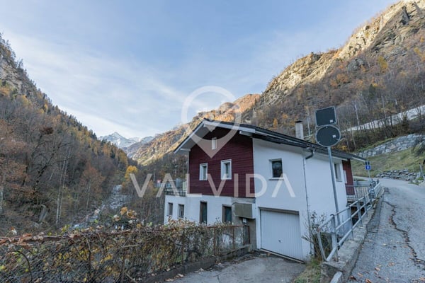 Vielseitige Immobilie mit Ausbaupotenzial in ruhiger Lage von Kalpetran 34