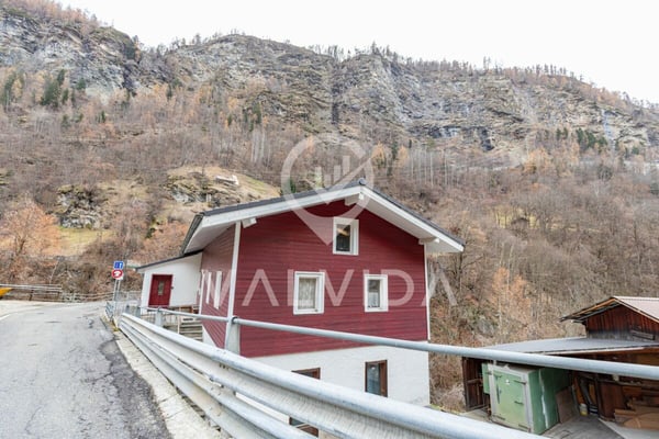 Vielseitige Immobilie mit Ausbaupotenzial in ruhiger Lage von Kalpetran 31