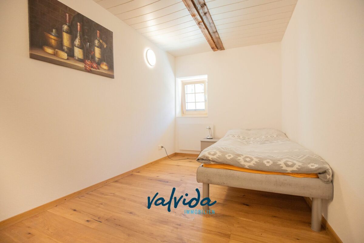 Moderne 3.5-Zimmerwohnung in Varen zu vermieten