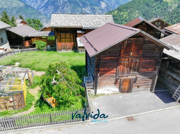 Authentischer Walliser Stadel mit hervorragender Bausubstanz - bereit für Ihre Ideen 2