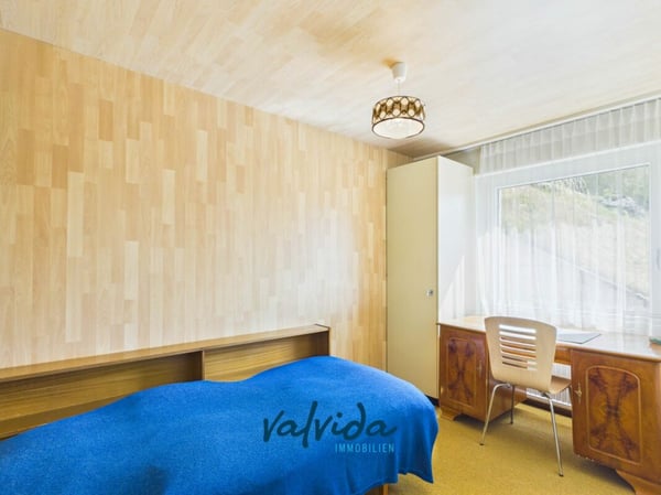 Sonnige Wohnlage mit spektakulärer Aussicht - Einfamilienhaus in Hohtenn 7