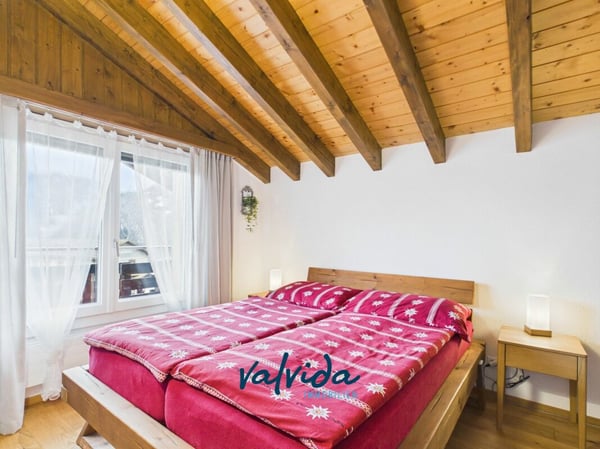 Dachwohnung im Herzen von Grächen 5