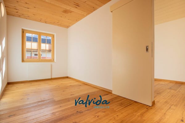 Moderne 2.5-Zimmerwohnung in Varen zu vermieten 6