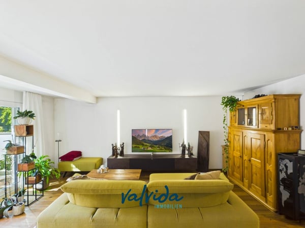 Ein Raumwunder der Extraklasse - hochwertig saniertes 5.5-Zimmer-Reihenhaus in Gampel 4