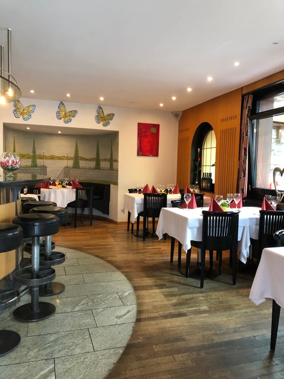 «my home is my castle» 3.5-Zimmer Wohnung inkl. Restaurant 12