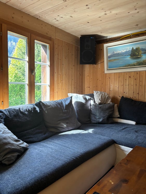 EINFAMILIENHAUS mit viel Umschwung. 8