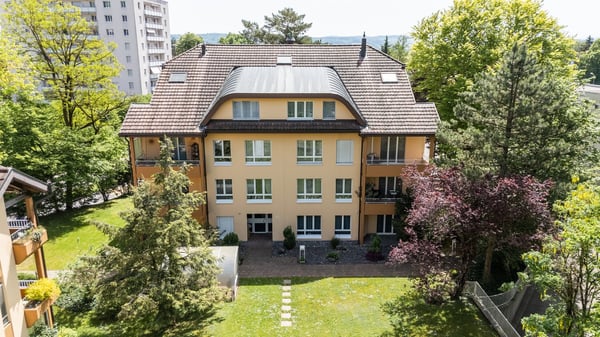 Moderne 1.5-Zimmerwohnung an ruhiger und zentraler Lage im Breitenpark 1