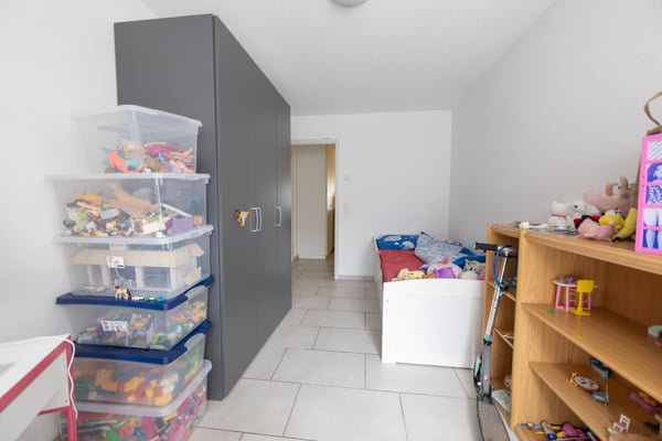 Moderne 1.5-Zimmerwohnung an ruhiger und zentraler Lage im Breitenpark 12