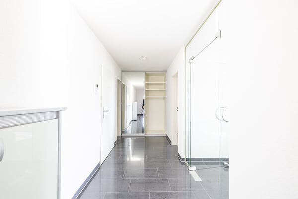 Einzigartige 3.5-Zimmerwohnung mit Aussenparkplatz 15