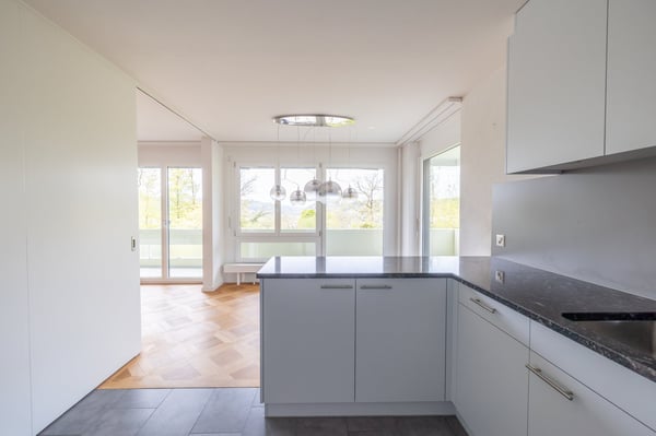 Moderne Wohnung mit Stil und Weitsicht 4