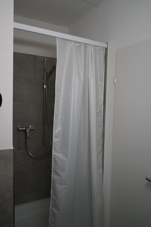 Vielseitiger Gewerberaum mit Atelier-Charakter in Eschenz 8
