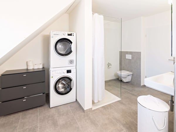 Möblierte 5.5-Zimmer Ferien- u. Businesswohnung auf Zeit 12