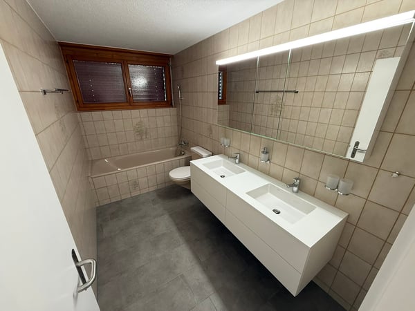 Modernisierte und grosszügige 4.5 Zimmer Dachwohnung an ruhiger Lage 7