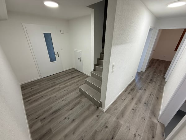 Modernisierte und grosszügige 4.5 Zimmer Dachwohnung an ruhiger Lage 9