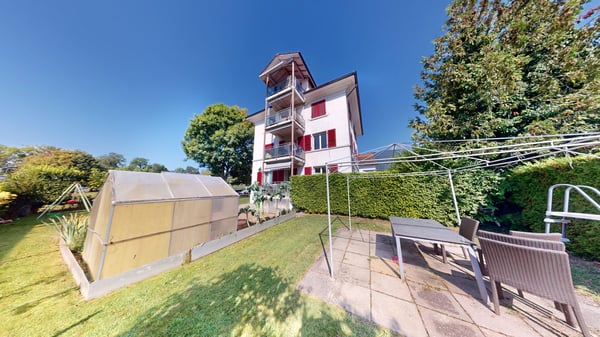 Zentrales Mehrfamilienhaus mit grossem Garten 14