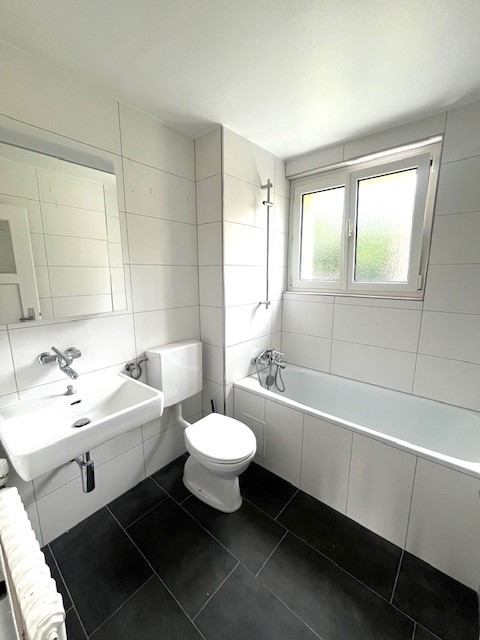Familienfreundliche 4-Zimmer-Wohnung mit Balkon in St. Gallen 8