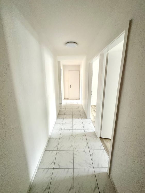 Helle 4-Zimmer-Wohnung mit Balkon in St. Gallen 3