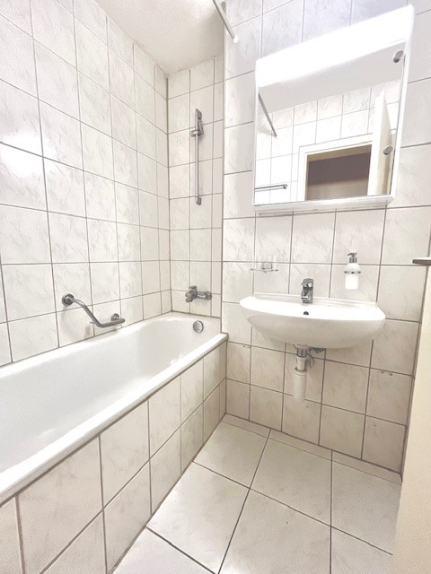 Charmante 3.5 Zimmer Wohnung im Grünen 6