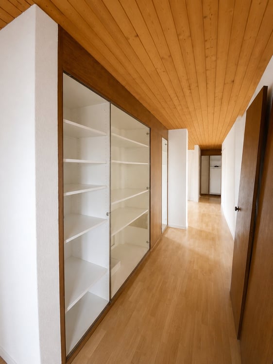 5.5-Zimmer-Wohnung mit weitläufiger 70 m² Terrasse und schöner Aussicht 10